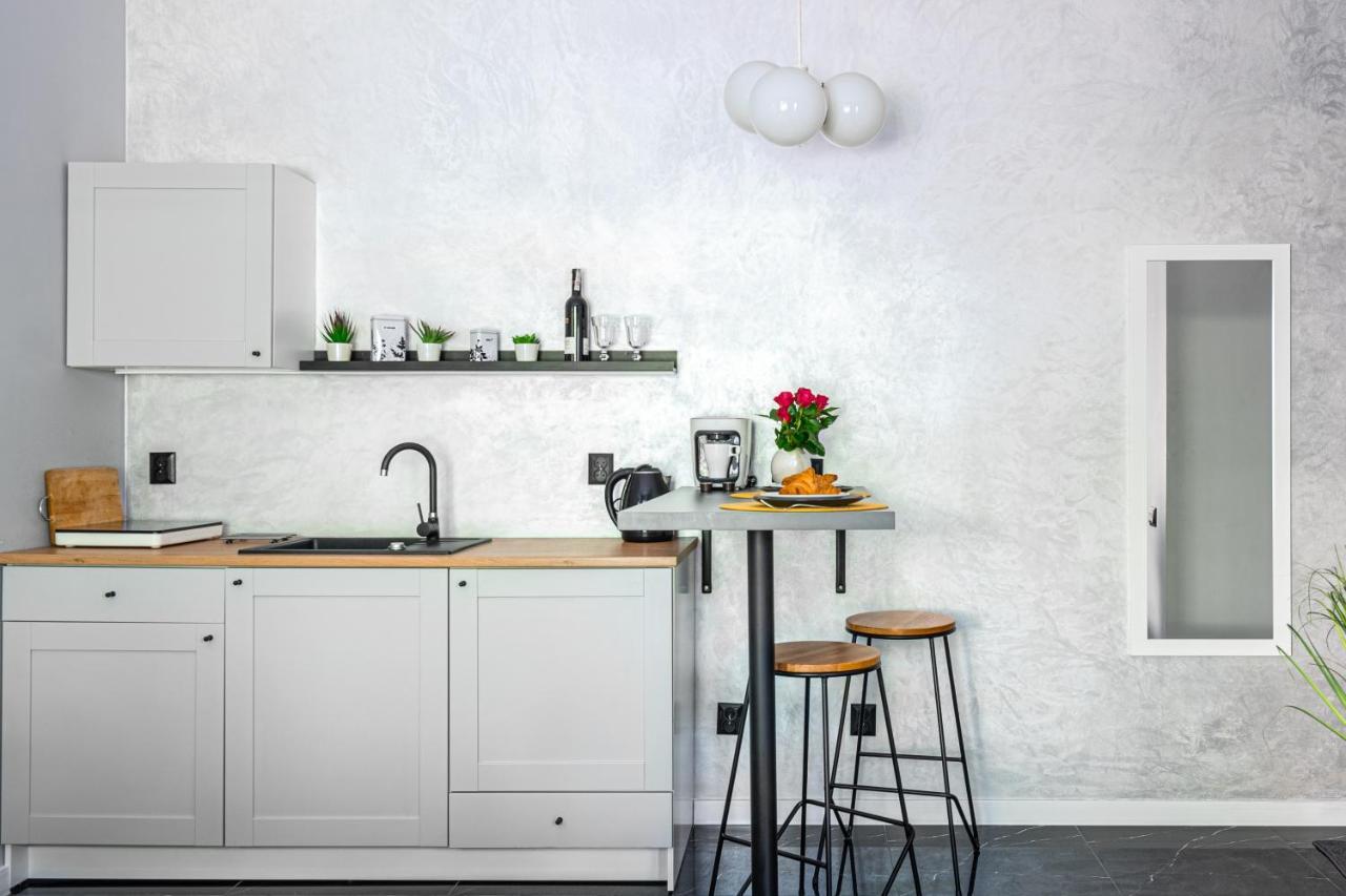 Stylish Studio In The Heart Of The City. 바르샤바 외부 사진